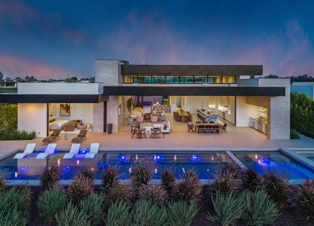 Property at 53595 Pike Pl, La Quinta, CA 92253, 5 beds, 5.5 baths