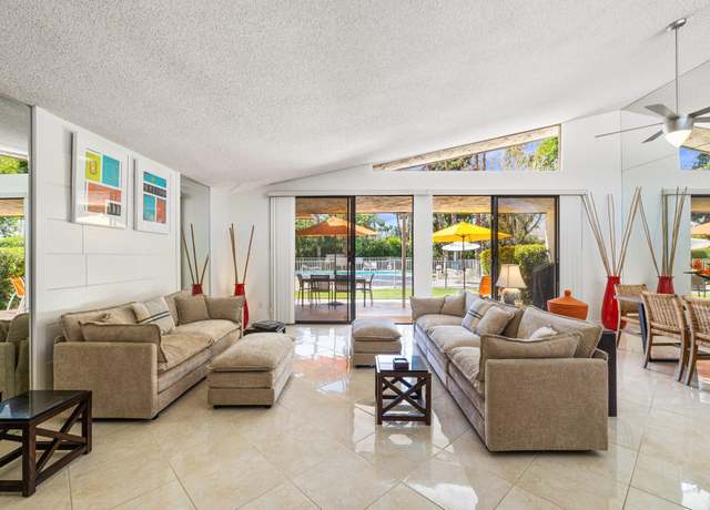 Property at 2427 Casitas Way, Palm Springs, CA 92264, 2 beds, 2 baths