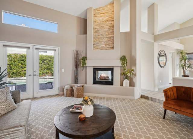 Property at 45450 Desert Fox Dr, La Quinta, CA 92253, 3 beds, 2.5 baths