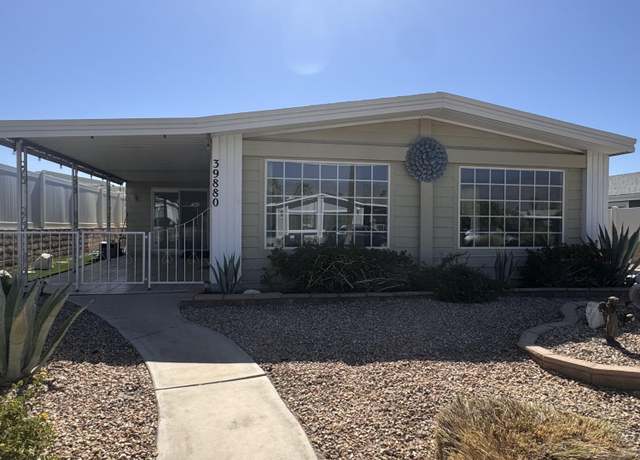 Property at 39880 Palm Greens Pkwy, Palm Desert, CA 92260, 2 beds, 2 baths