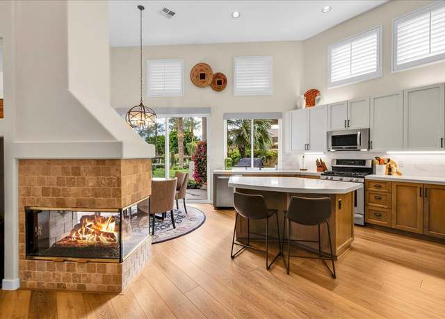 Property at 48020 Via Vallarta, La Quinta, CA 92253, 2 beds, 2.5 baths