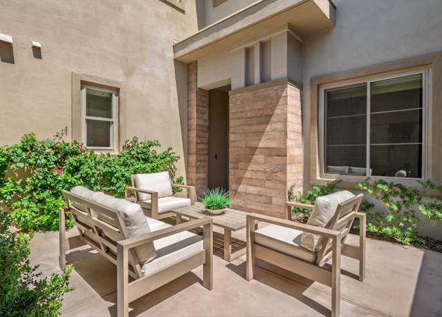 Property at 2801 Retreat Cir, Palm Desert, CA 92260, 2 beds, 2.5 baths