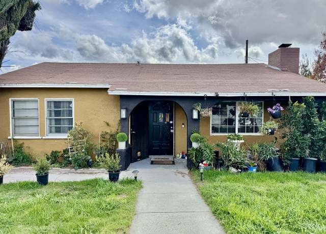 Property at 2356 W Hays St, Banning, CA 92220, 2 beds, 1 bath