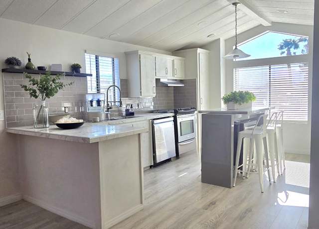 Property at 64625 Pierson Blvd Unit F4, Desert Hot Springs, CA 92240, 2 beds, 2 baths