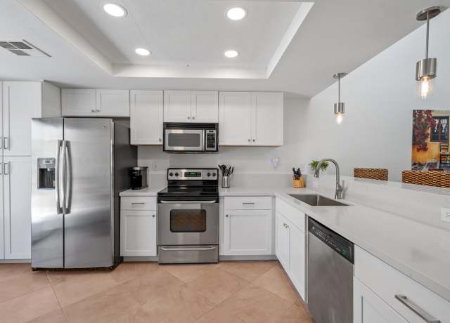 Property at 76495 Daffodil Dr, Palm Desert, CA 92211, 2 beds, 2 baths