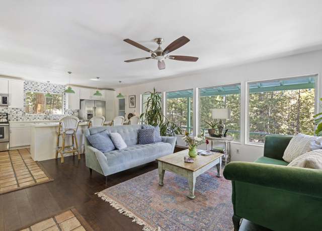 Property at 54150 Marian View Dr, Idyllwild, CA 92549, 3 beds, 3 baths