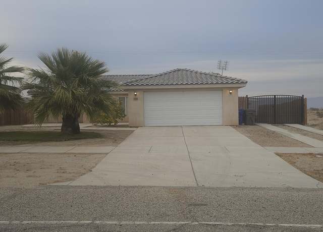 Property at 1060 S Marina Dr, Thermal, CA 92274, 3 beds, 2 baths