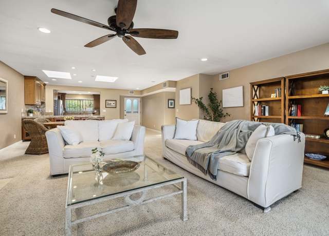 Property at 72930 Mesa View Dr, Palm Desert, CA 92260, 2 beds, 2.5 baths