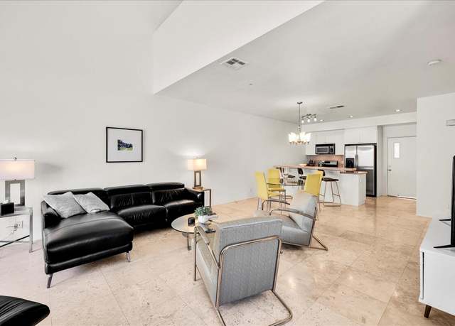 Property at 691 E Arenas Rd, Palm Springs, CA 92262, 2 beds, 2.5 baths
