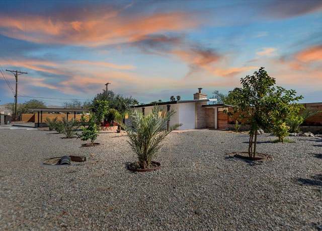 Property at 32300 Shadow Mountain Ln, Thousand Palms, CA 92276, 3 beds, 2 baths