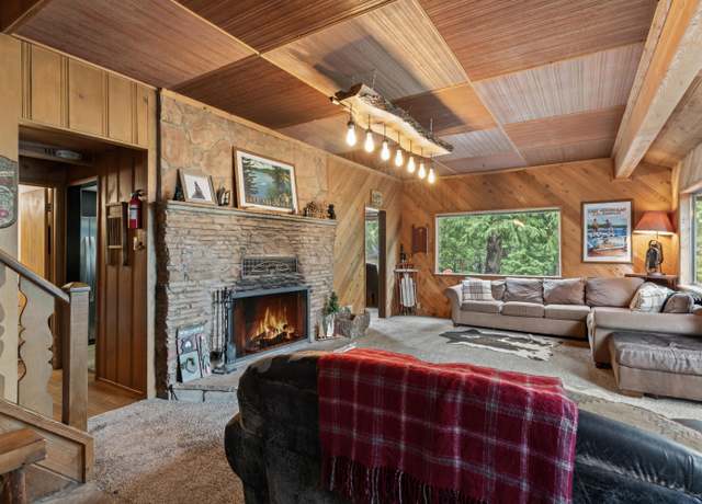 Property at 109 Fremont Rd, Lake Arrowhead, CA 92352, 4 beds, 3 baths
