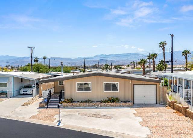 Property at 32545 Saint Andrews Dr, Thousand Palms, CA 92276, 3 beds, 2 baths