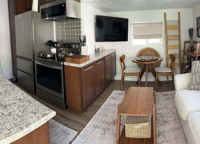 Property at 34 Country Club Dr, Palm Desert, CA 92260, 1 bed, 1 bath