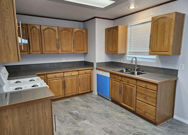 Property at 13337 Cactus Dr, Desert Hot Springs, CA 92240, 2 beds, 1 bath