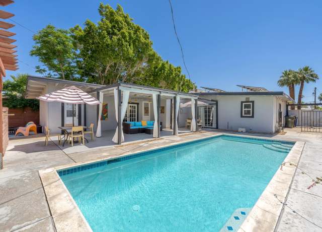 Property at 515 N Calle Marcus, Palm Springs, CA 92262, 4 beds, 2 baths