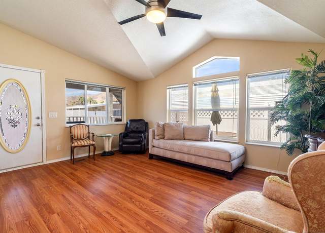 Property at 356 Saguaro Dr, Palm Springs, CA 92264, 3 beds, 2 baths