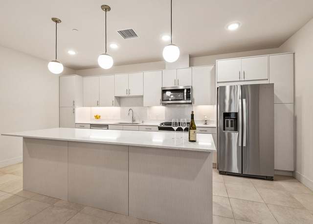 Property at 211 The Riv, Palm Springs, CA 92262, 2 beds, 2.5 baths