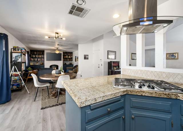 Property at 7616 Fairway Dr, Yucca Valley, CA 92284, 3 beds, 2 baths