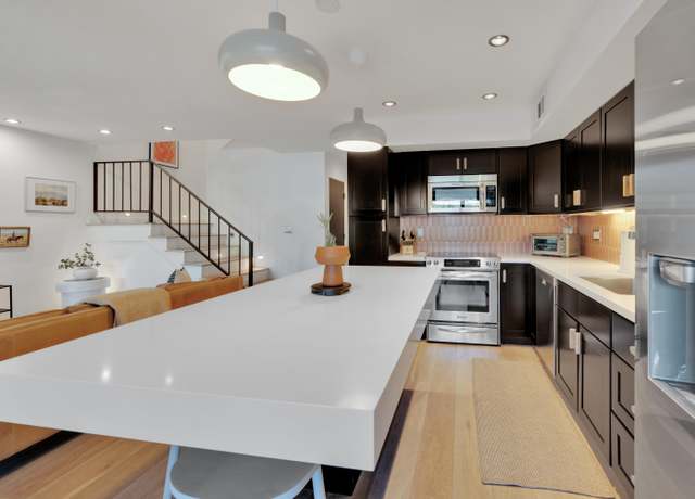 Property at 45451 Lupine Ln #28, Palm Desert, CA 92260, 2 beds, 1.5 baths
