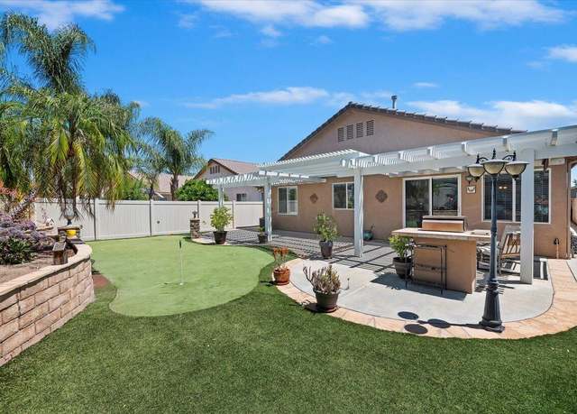 Property at 28026 Crystal Spring Dr, Menifee, CA 92584, 2 beds, 2 baths