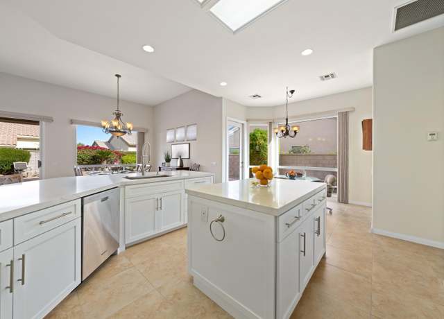 Property at 78288 Allegro Dr, Palm Desert, CA 92211, 2 beds, 2.5 baths