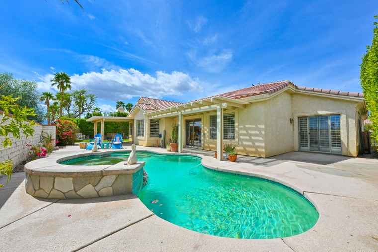 Photo of 44950 Calle Santa Barbara La Quinta, CA 92253