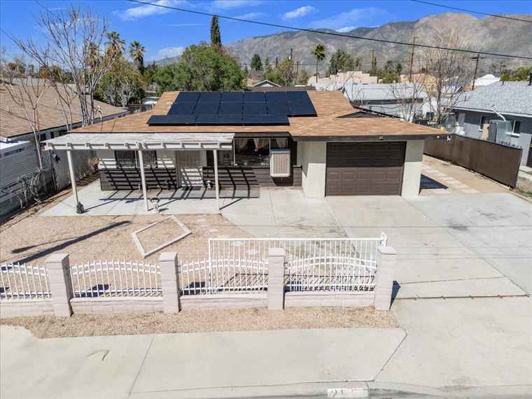 Photo of 249 & 255 W 6th St San Jacinto, CA 92583