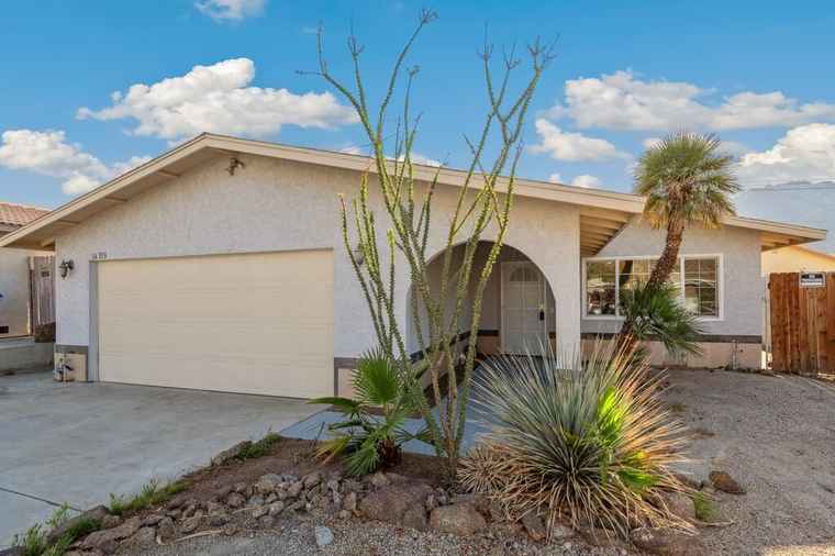 Photo of 54393 Avenida Velasco La Quinta, CA 92253