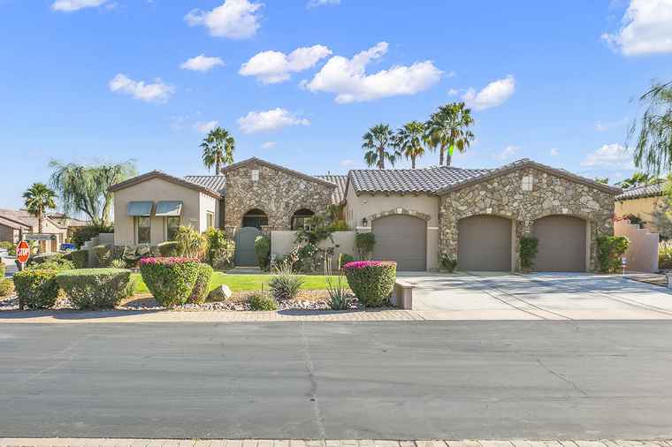 Photo of 81129 Soaring Hawk Ct Indio, CA 92201