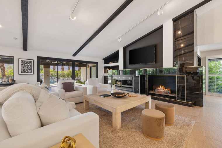 Photo of 73729 Agave Ln Palm Desert, CA 92260
