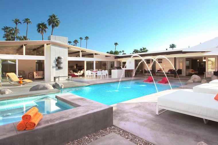 Photo of 769 W Crescent Dr Palm Springs, CA 92262