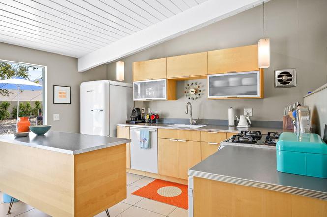 1191 E Francis Dr, Palm Springs, CA 92262