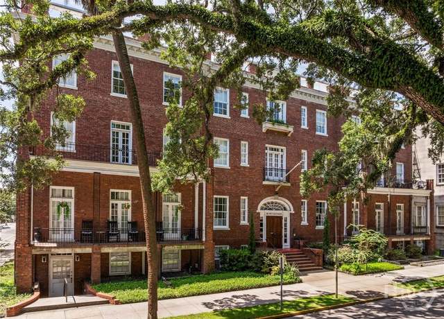Property at 105 W Oglethorpe Ave, Savannah, GA 31401, 2 beds, 2 baths