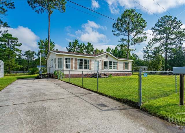 Property at 75 Willow Ln NE, Ludowici, GA 31316, 3 beds, 2 baths