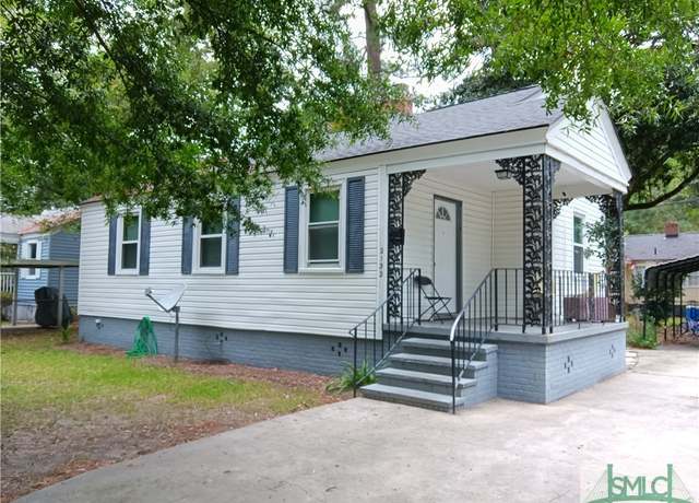 Property at 2132 Greenwood St, Savannah, GA 31404, 2 beds, 1 bath