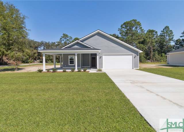 Property at 1010 Pine St, Darien, GA 31305, 3 beds, 2 baths