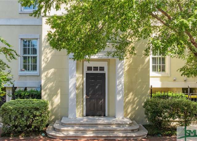 Property at 326 W Jones St, Savannah, GA 31401, 2 beds, 2.5 baths