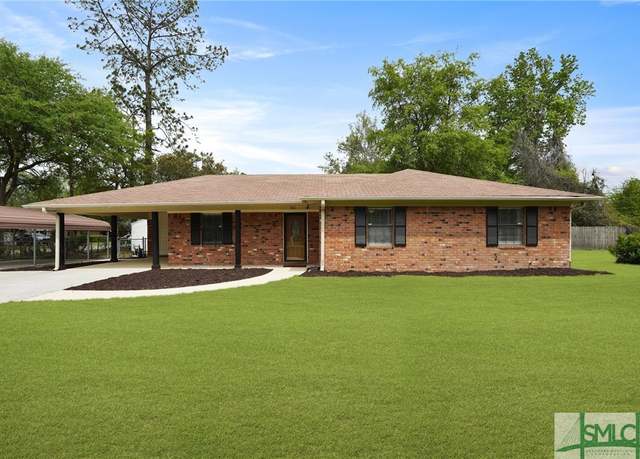 Property at 701 Franklin St, Hinesville, GA 31313, 3 beds, 2 baths