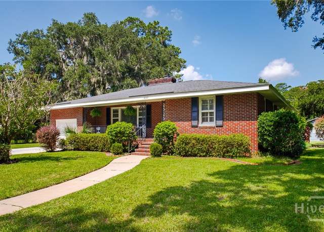 Property at 8307 Meadowbrook Rd, Savannah, GA 31406, 3 beds, 2 baths