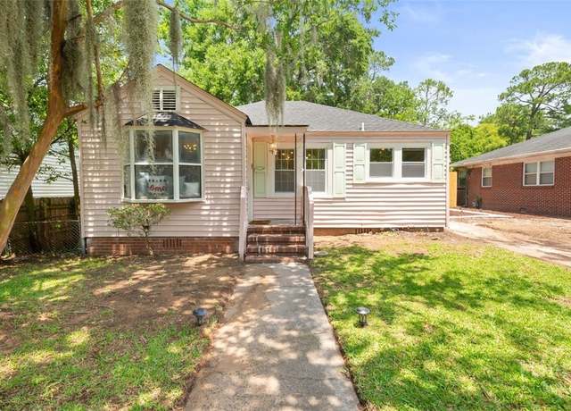 Property at 1706 E 31st St, Savannah, GA 31404, 3 beds, 2 baths