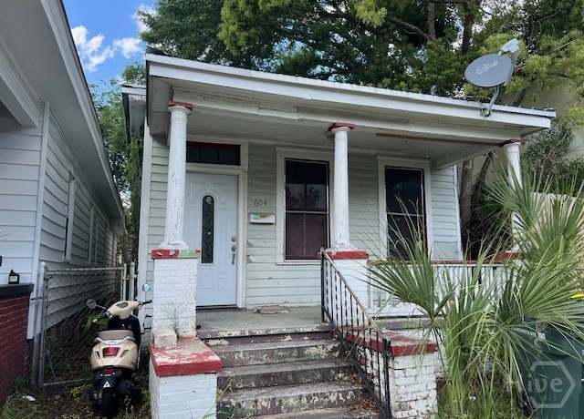 Property at 604 W 40th St, Savannah, GA 31415, 3 beds, 2 baths