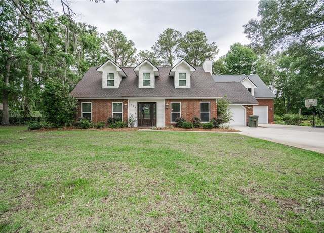 Property at 222 S Topi Trl, Hinesville, GA 31313, 3 beds, 3.5 baths