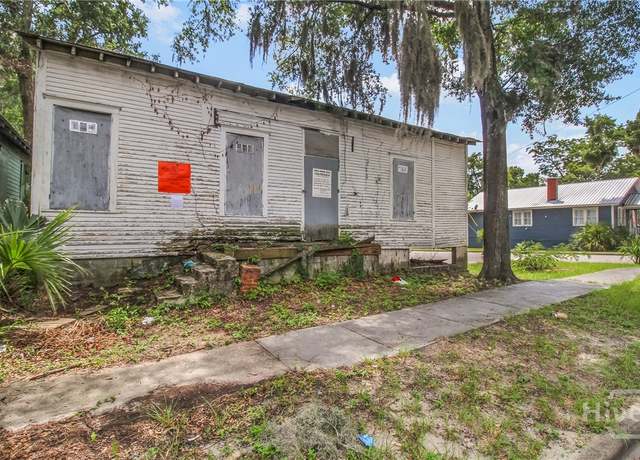 Property at 827 W 39th St, Savannah, GA 31415, 2 beds, 1 bath
