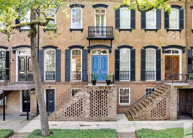 Property at 117 W Gaston St, Savannah, GA 31401, 3 beds, 2.5 baths