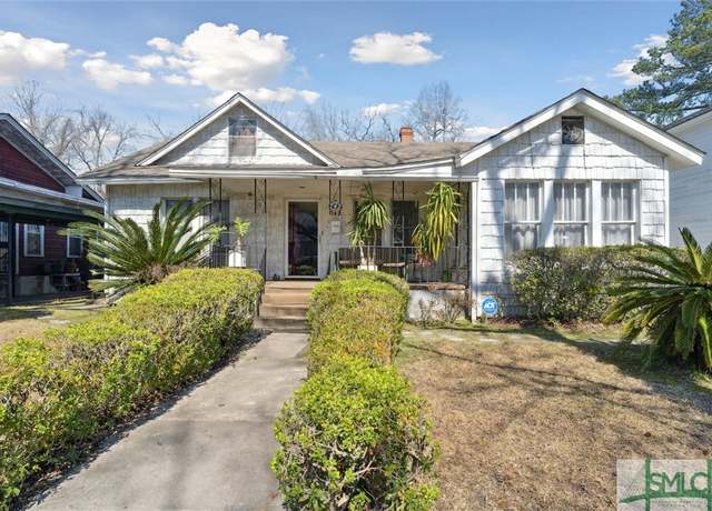 Property at 742 E Park Ave, Savannah, GA 31401, 4 beds, 3 baths