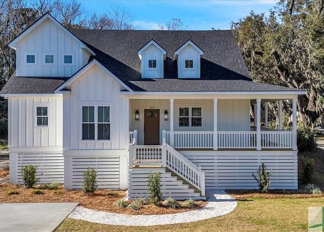 Property at 1895 Downing Ave, Savannah, GA 31404, 3 beds, 2.5 baths