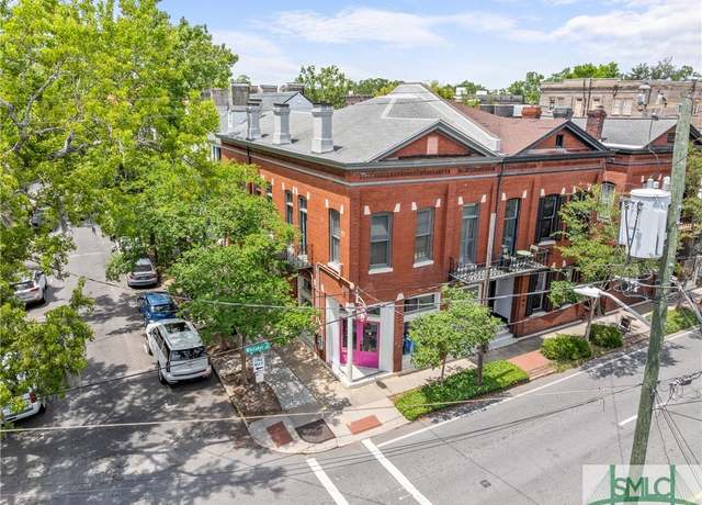 Property at 417 Whitaker St, Savannah, GA 31401, 2 beds, 2.5 baths