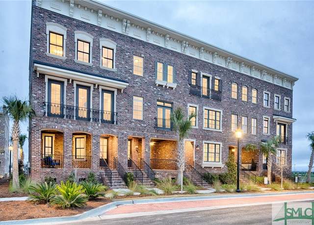 Property at 408 Upper East Ave, Savannah, GA 31401, 3 beds, 3.5 baths