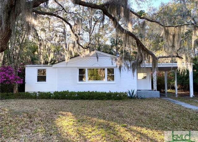 Property at 22 Colonel Estill Ave, Savannah, GA 31406, 3 beds, 1 bath