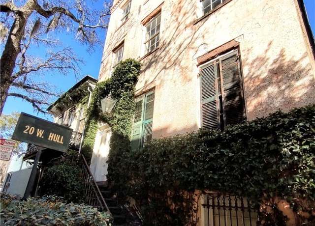 Property at 20 W Hull St, Savannah, GA 31401, 4 beds, 4 baths